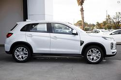2024 Mitsubishi
ASX ES