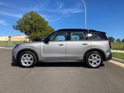 2024 MINI
Countryman E Classic