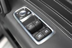 2024 LDV
D90 Executive