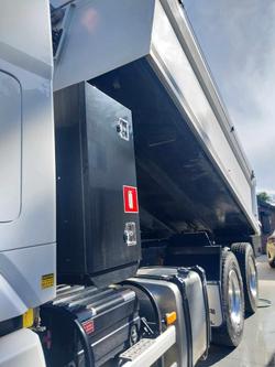 2021 Hyundai Xcient Tip Truck White