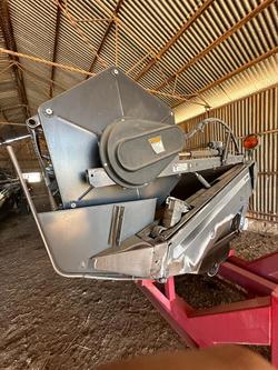 2009 Massey Ferguson 9795