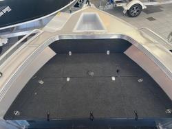 2025 QUINTREX 530 Renegade CC