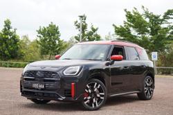 2024 MINI Countryman JCW Favoured