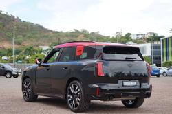 2024 MINI Countryman JCW Favoured