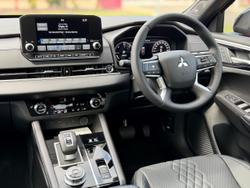 2024 Mitsubishi Outlander PHEV GSR