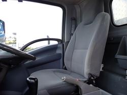 2015 ISUZU NPR 300 WHITE