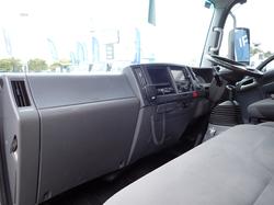 2015 ISUZU NPR 300 WHITE