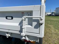 2025 Fuso Canter 815 Tipper White