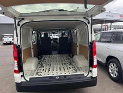 2019 Toyota
Hiace