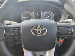 2022 Toyota
                Hilux SR Hi-Rider