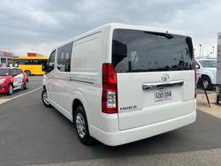 2019 Toyota
Hiace
