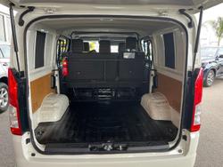 2019 Toyota
Hiace