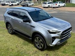 2025 Isuzu MU-X LS-T