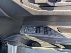 2024 Mitsubishi
Triton GLX-R