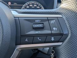 2024 Mitsubishi
Triton GLX-R