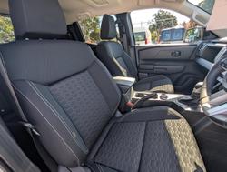 2024 Mitsubishi
Triton GLX-R