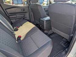 2024 Mitsubishi
Triton GLX-R