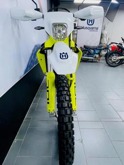 2024 Husqvarna 701 ENDURO 701 White