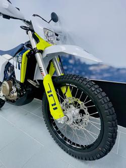 2024 Husqvarna 701 ENDURO 701 White