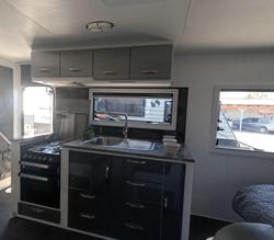 2024 Leader Caravans 2000_R_K1e3_T Explorer 20'