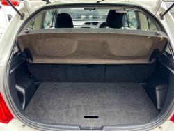 2012 Toyota
Yaris YR