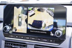 2024 Mitsubishi
Triton GLX