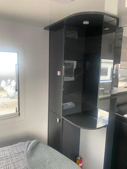 2024 Millard Mflow 21'6 Rear Door Side Club