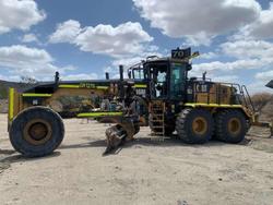 2012 Caterpillar
                16M 