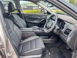 2024 Nissan
X-TRAIL ST-L e-POWER