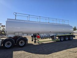 2009 Marshall Lethlean
                Tri Axle 6 Compartment 