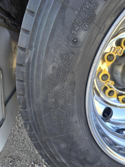 2009 Marshall Lethlean
                Tri Axle 6 Compartment 