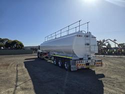 2009 Marshall Lethlean Tri Axle 6 Compartment Green