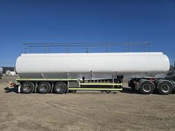 2009 Marshall Lethlean Tri Axle 6 Compartment Green