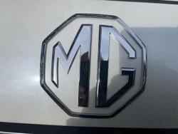 2024 MG
                HS Vibe