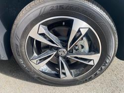 2024 MG
                HS Vibe