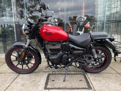2024 Royal Enfield (see Also Enfiel METEOR 350 FIREBALL ?