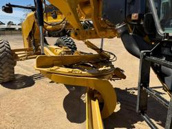 2013 Caterpillar
                12M2 