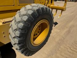 2013 Caterpillar
                12M2 