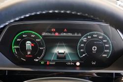 2024 Audi
Q8 e-tron 50
