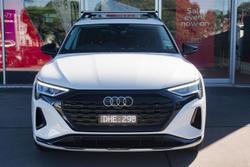 2024 Audi
Q8 e-tron 50