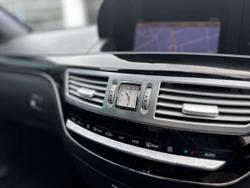 2006 Mercedes-Benz
                S-Class S350