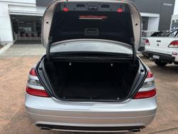 2006 Mercedes-Benz
                S-Class S350