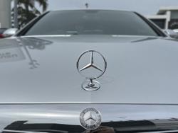 2006 Mercedes-Benz
                S-Class S350