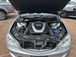 2006 Mercedes-Benz
                S-Class S350