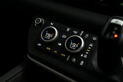 2023 Land Rover Defender 110 D300 SE