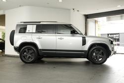 2023 Land Rover Defender 110 D300 SE
