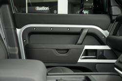 2023 Land Rover Defender 110 D300 SE