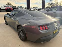 2025 FORD MUSTANG
