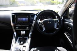 2023 Mitsubishi Pajero Sport GLX