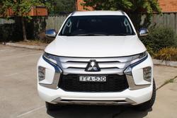 2023 Mitsubishi Pajero Sport GLX